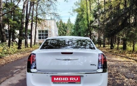 Chrysler 300C II, 2012 год, 1 800 000 рублей, 9 фотография