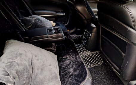 Chrysler 300C II, 2012 год, 1 800 000 рублей, 19 фотография