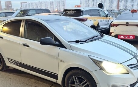 Hyundai Solaris II рестайлинг, 2014 год, 560 000 рублей, 2 фотография