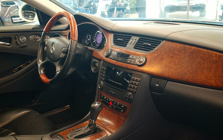 Mercedes-Benz CLS, 2007 год, 2 300 000 рублей, 9 фотография