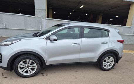 KIA Sportage IV рестайлинг, 2017 год, 2 199 000 рублей, 3 фотография
