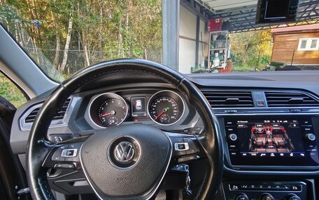 Volkswagen Tiguan II, 2017 год, 1 999 999 рублей, 14 фотография