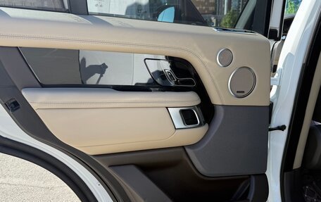 Land Rover Range Rover IV рестайлинг, 2018 год, 4 999 999 рублей, 14 фотография