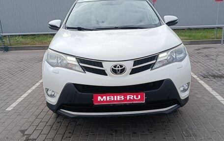Toyota RAV4, 2013 год, 1 650 000 рублей, 9 фотография