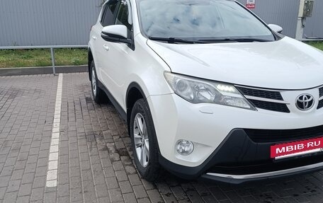 Toyota RAV4, 2013 год, 1 650 000 рублей, 10 фотография