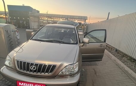Lexus RX IV рестайлинг, 2000 год, 430 000 рублей, 4 фотография