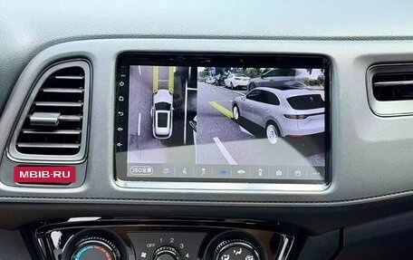 Honda Vezel, 2022 год, 1 350 000 рублей, 22 фотография