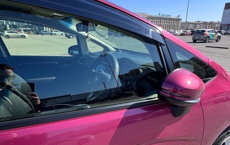 Honda Fit III, 2018 год, 1 350 000 рублей, 5 фотография