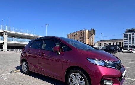 Honda Fit III, 2018 год, 1 350 000 рублей, 4 фотография