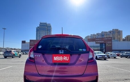 Honda Fit III, 2018 год, 1 350 000 рублей, 3 фотография