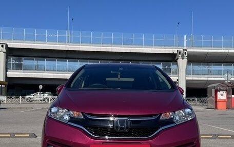 Honda Fit III, 2018 год, 1 350 000 рублей, 2 фотография