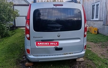 Renault Kangoo II рестайлинг, 2012 год, 550 000 рублей, 2 фотография