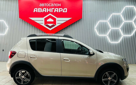 Renault Sandero II рестайлинг, 2017 год, 1 000 000 рублей, 2 фотография