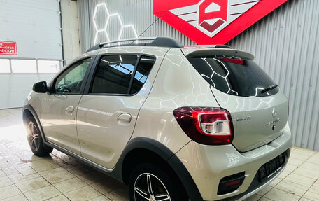 Renault Sandero II рестайлинг, 2017 год, 1 000 000 рублей, 5 фотография