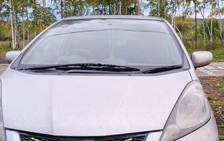 Honda Fit III, 2007 год, 600 000 рублей, 2 фотография