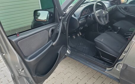 Chevrolet Niva I рестайлинг, 2016 год, 660 000 рублей, 4 фотография