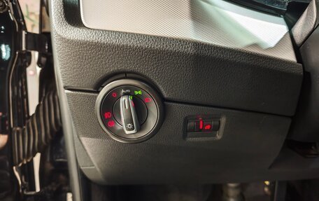 Volkswagen Multivan T6 рестайлинг, 2017 год, 3 990 000 рублей, 31 фотография