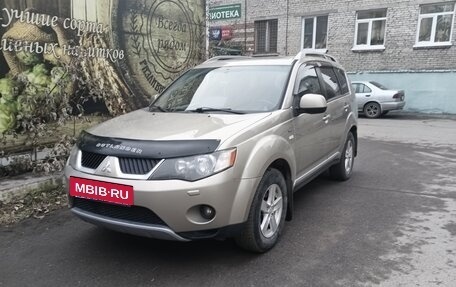 Mitsubishi Outlander III рестайлинг 3, 2008 год, 930 000 рублей, 11 фотография