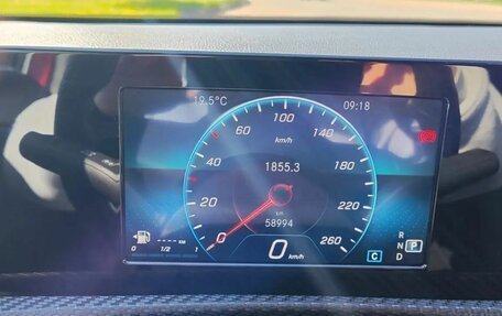 Mercedes-Benz A-Класс, 2019 год, 2 000 000 рублей, 6 фотография