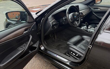 BMW 5 серия, 2018 год, 3 600 000 рублей, 13 фотография