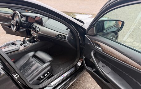 BMW 5 серия, 2018 год, 3 600 000 рублей, 15 фотография