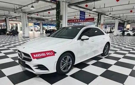 Mercedes-Benz A-Класс, 2022 год, 1 477 000 рублей, 3 фотография