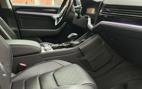 Volkswagen Touareg III, 2020 год, 6 890 000 рублей, 8 фотография