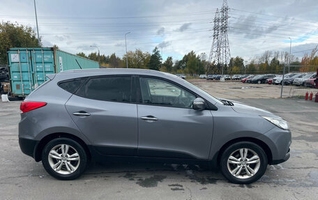 Hyundai ix35 I рестайлинг, 2013 год, 999 000 рублей, 4 фотография
