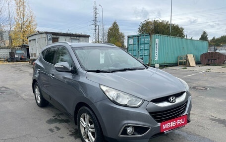 Hyundai ix35 I рестайлинг, 2013 год, 999 000 рублей, 3 фотография