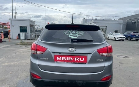 Hyundai ix35 I рестайлинг, 2013 год, 999 000 рублей, 6 фотография