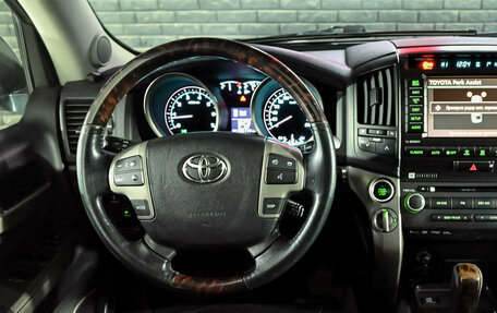 Toyota Land Cruiser 200, 2011 год, 3 175 000 рублей, 19 фотография