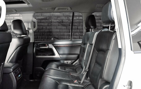 Toyota Land Cruiser 200, 2011 год, 3 175 000 рублей, 21 фотография
