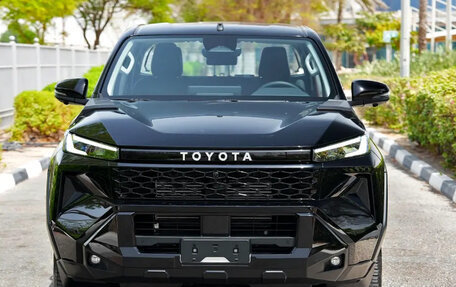 Toyota Hilux, 2026 год, 5 850 000 рублей, 2 фотография