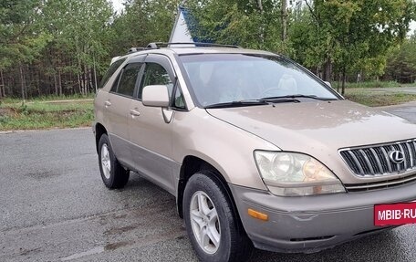 Lexus RX IV рестайлинг, 2001 год, 650 000 рублей, 9 фотография