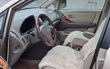 Lexus RX IV рестайлинг, 2001 год, 650 000 рублей, 16 фотография