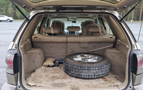 Lexus RX IV рестайлинг, 2001 год, 650 000 рублей, 17 фотография