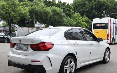 BMW 1 серия, 2022 год, 1 800 000 рублей, 6 фотография