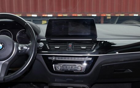 BMW 1 серия, 2022 год, 1 800 000 рублей, 11 фотография