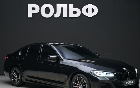 BMW 5 серия, 2021 год, 3 990 000 рублей, 1 фотография