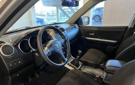 Suzuki Grand Vitara, 2005 год, 680 000 рублей, 21 фотография