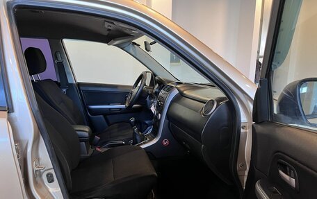 Suzuki Grand Vitara, 2005 год, 680 000 рублей, 27 фотография