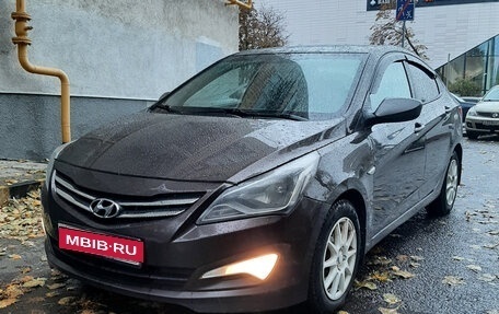 Hyundai Solaris II рестайлинг, 2016 год, 595 000 рублей, 2 фотография