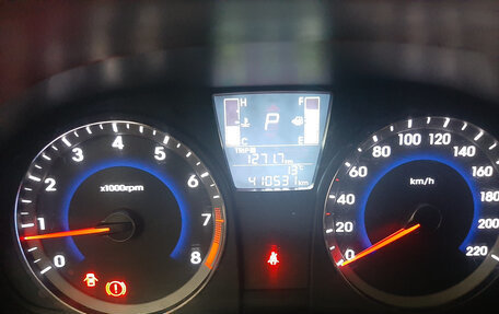 Hyundai Solaris II рестайлинг, 2016 год, 595 000 рублей, 22 фотография