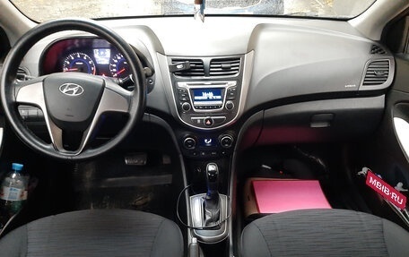 Hyundai Solaris II рестайлинг, 2016 год, 595 000 рублей, 18 фотография