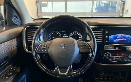 Mitsubishi Outlander III рестайлинг 3, 2019 год, 2 291 000 рублей, 10 фотография