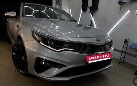 KIA Optima IV, 2019 год, 1 825 000 рублей, 2 фотография