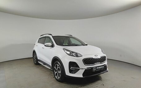 KIA Sportage IV рестайлинг, 2020 год, 2 390 000 рублей, 3 фотография