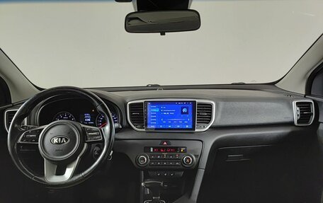 KIA Sportage IV рестайлинг, 2020 год, 2 390 000 рублей, 14 фотография
