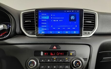 KIA Sportage IV рестайлинг, 2020 год, 2 390 000 рублей, 15 фотография