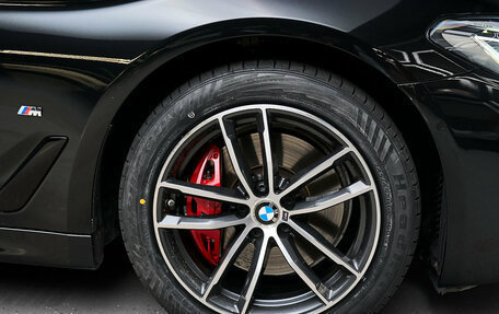 BMW 5 серия, 2021 год, 3 990 000 рублей, 15 фотография